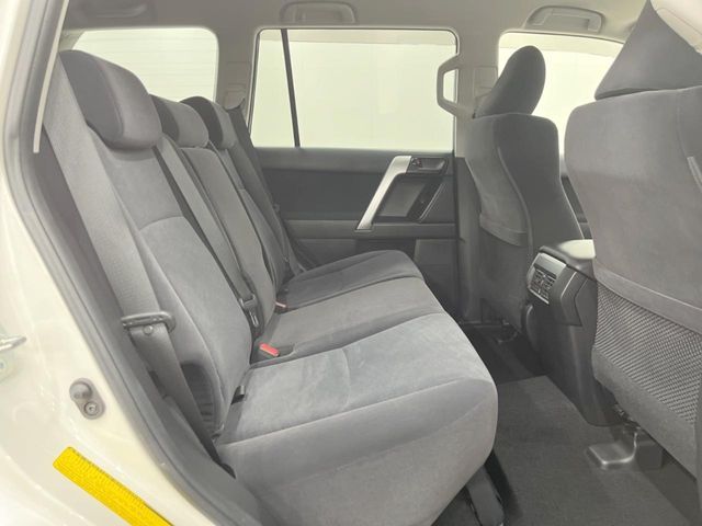 TOYOTA LANDCRUISER PRADO 2022 Image 31