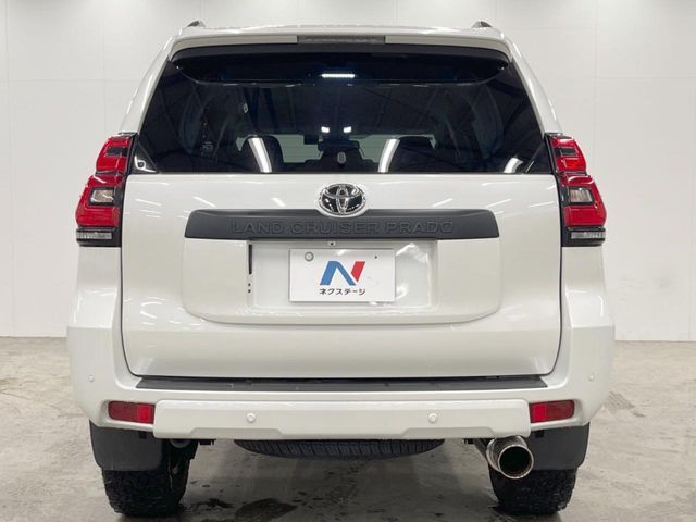 TOYOTA LANDCRUISER PRADO 2022 Image 31