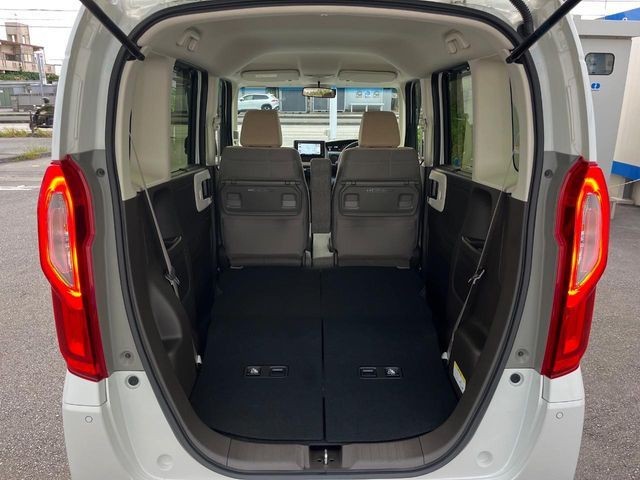 HONDA N BOX 2021 Image 31