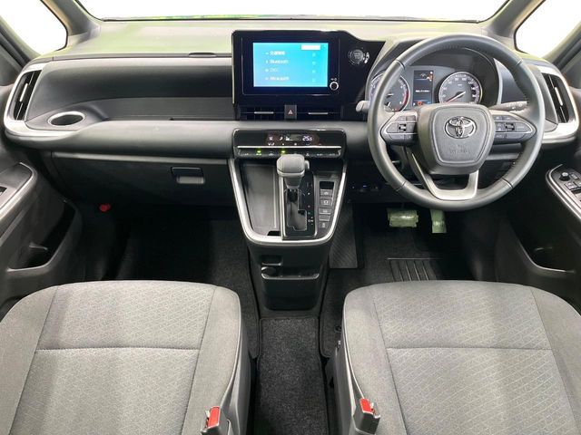 TOYOTA VOXY 2024 Image 31