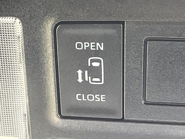 TOYOTA VOXY 2024 Image 31