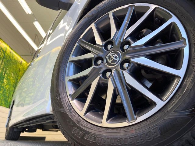 TOYOTA VOXY 2017 Image 31