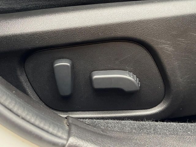 SUBARU XV HYBRID 2014 Image 31