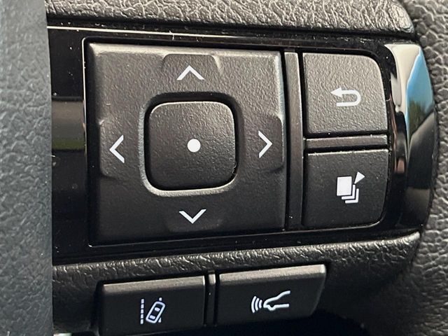 TOYOTA HILUX 4WD 2023 Image 31