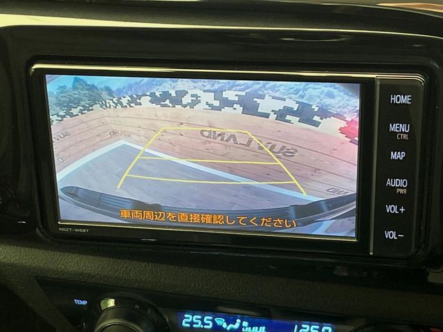 TOYOTA HILUX 4WD 2023 Image 31