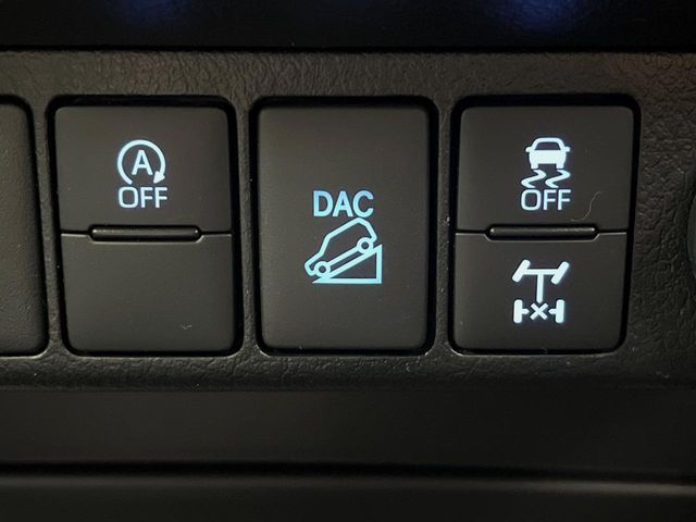 TOYOTA HILUX 4WD 2023 Image 31