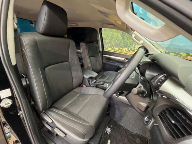 TOYOTA HILUX 4WD 2023 Image 31