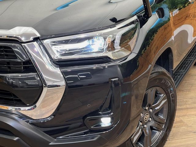 TOYOTA HILUX 4WD 2023 Image 31