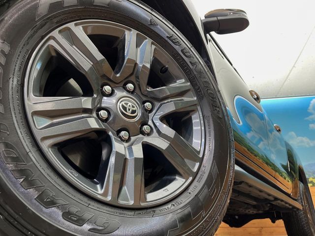 TOYOTA HILUX 4WD 2023 Image 31