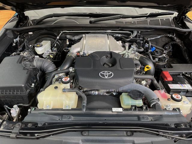 TOYOTA HILUX 4WD 2023 Image 31