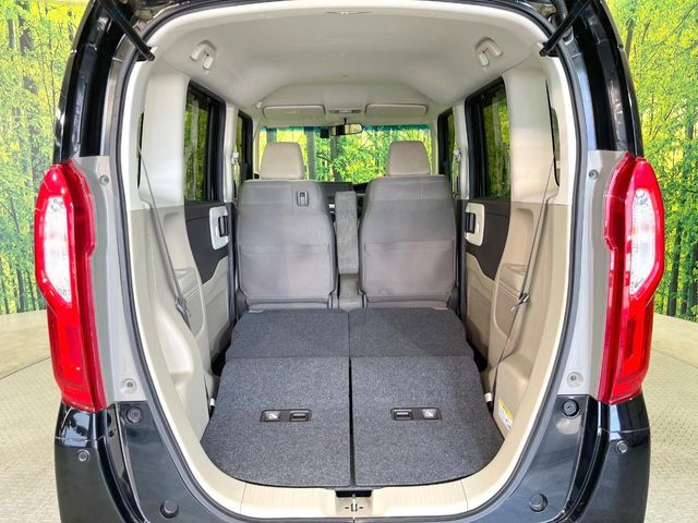 HONDA N BOX 2018 Image 31