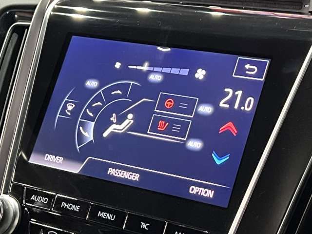 TOYOTA CROWN SEDAN HYBRID 2018 Image 31