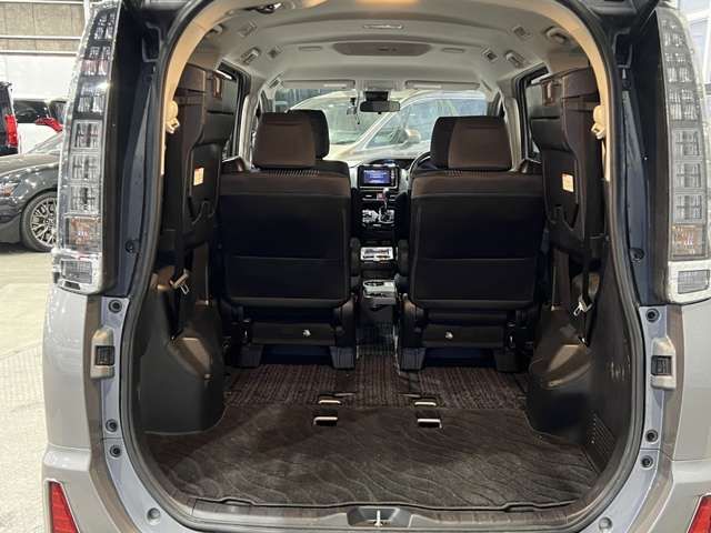 TOYOTA VOXY 2017 Image 31