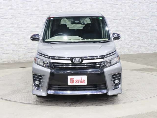 TOYOTA VOXY 2017 Image 31