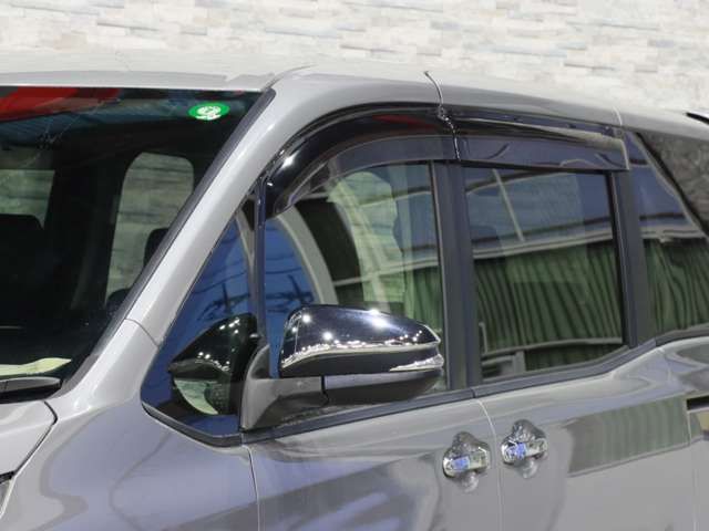 TOYOTA VOXY 2017 Image 31