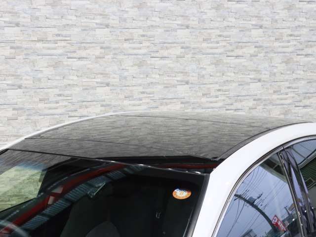 TOYOTA CAMRY HYBRID 2018 Image 31