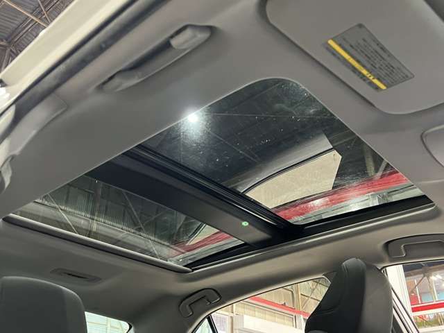 TOYOTA CAMRY HYBRID 2018 Image 31