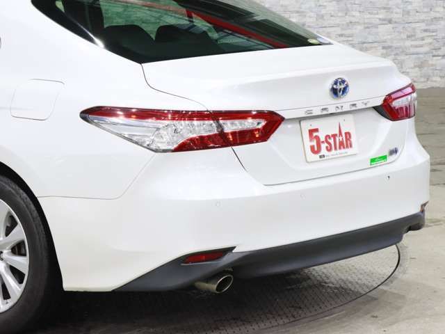 TOYOTA CAMRY HYBRID 2018 Image 31