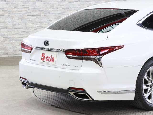 TOYOTA LEXUS LS500 4WD 2019 Image 31