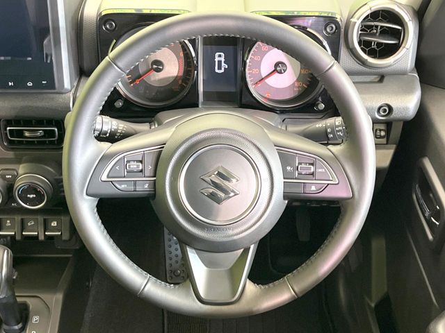 SUZUKI JIMNY NOMADE 2025 Image 31