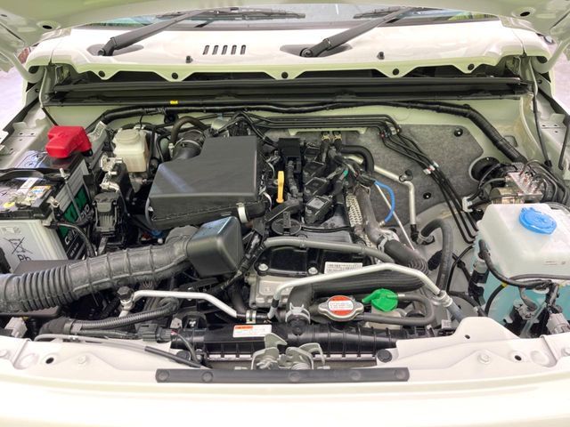 SUZUKI JIMNY NOMADE 2025 Image 31