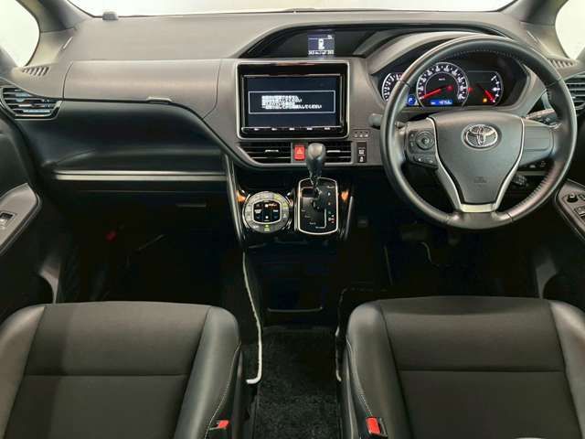 TOYOTA NOAH 2016 Image 31