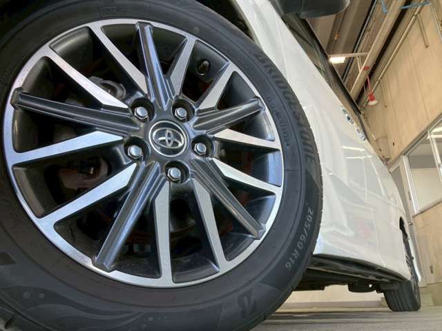 TOYOTA NOAH 2016 Image 31