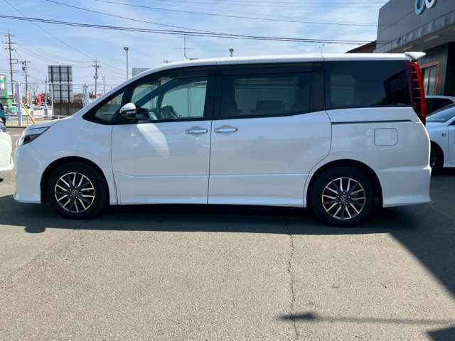 TOYOTA NOAH 2016 Image 31