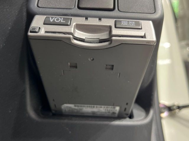 TOYOTA AQUA 2012 Image 31