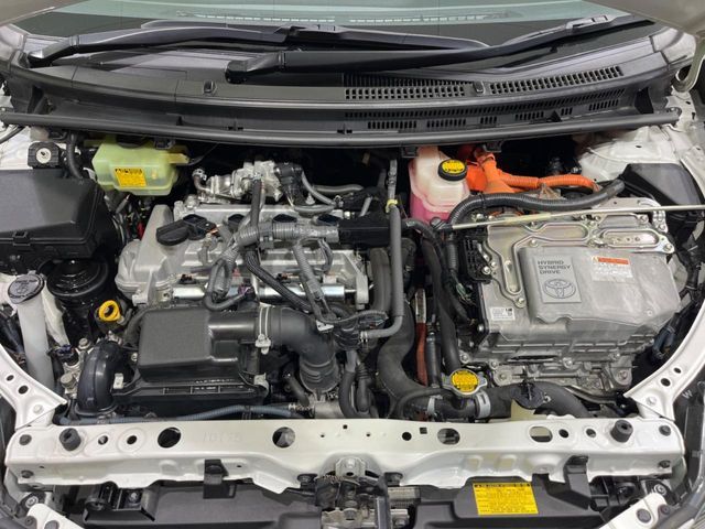 TOYOTA AQUA 2012 Image 31