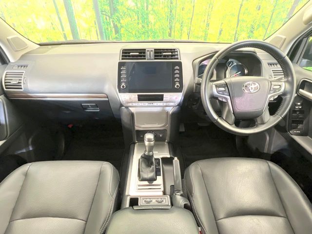 TOYOTA LANDCRUISER PRADO 2023 Image 31