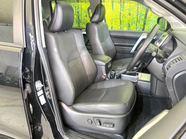 TOYOTA LANDCRUISER PRADO 2023 Image 31