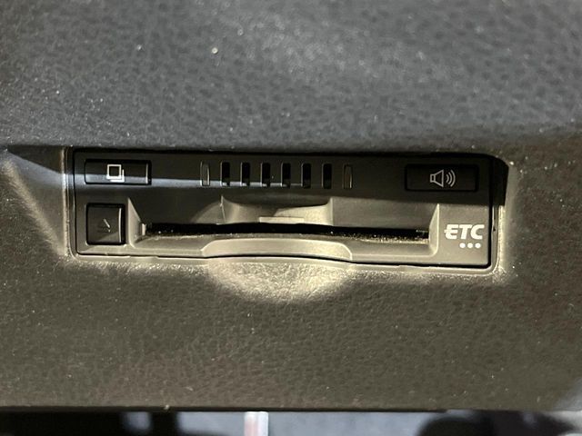 TOYOTA C-HR 2019 Image 31