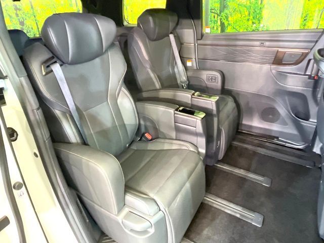 TOYOTA ALPHARD HYBRID 2024 Image 31