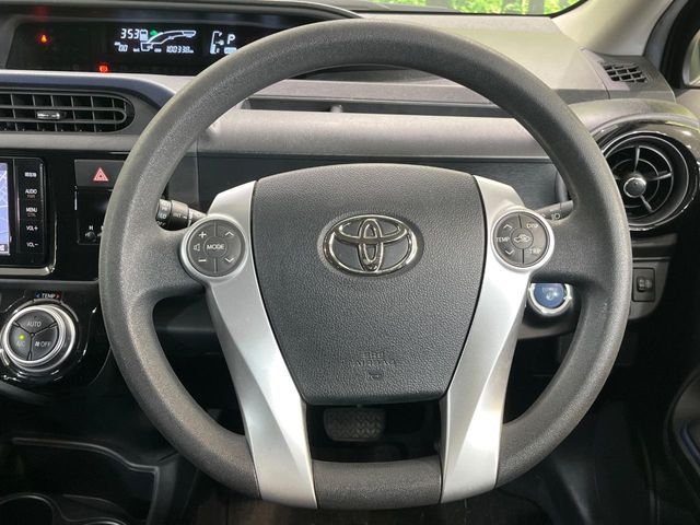 TOYOTA AQUA 2015 Image 31