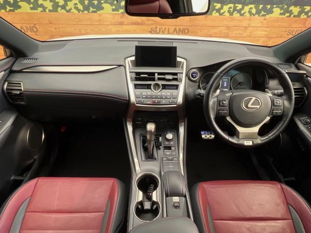 TOYOTA LEXUS NX300H AWD 2015 Image 31