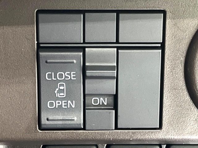 TOYOTA ROOMY 4WD 2023 Image 31