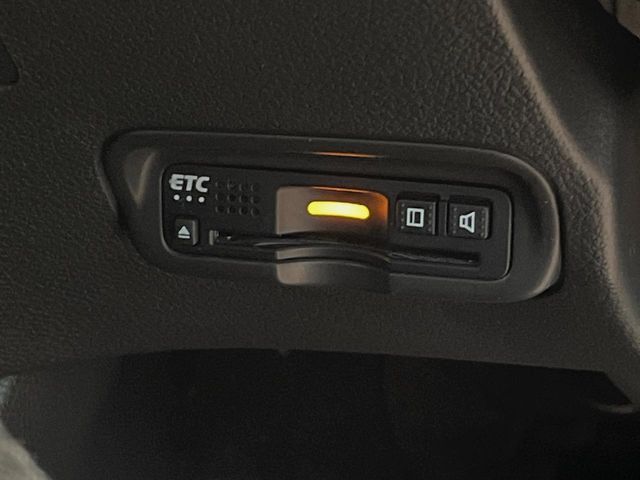 HONDA VEZEL HYBRID 4WD 2018 Image 31