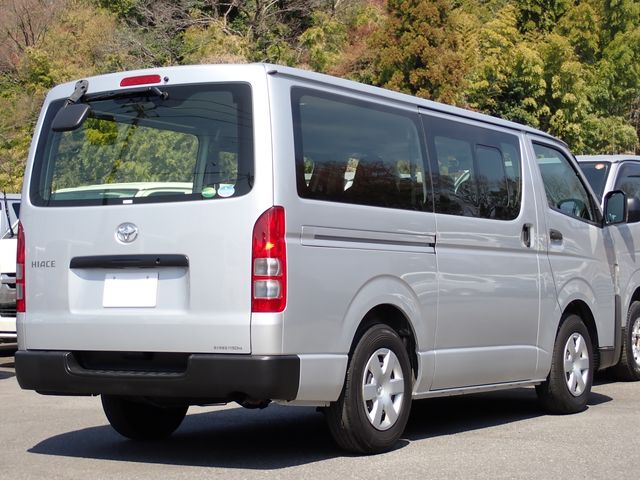 TOYOTA HIACE VAN 1.15T 2WD 2020 Image 31
