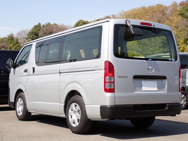 TOYOTA HIACE VAN 1.15T 2WD 2020 Image 31