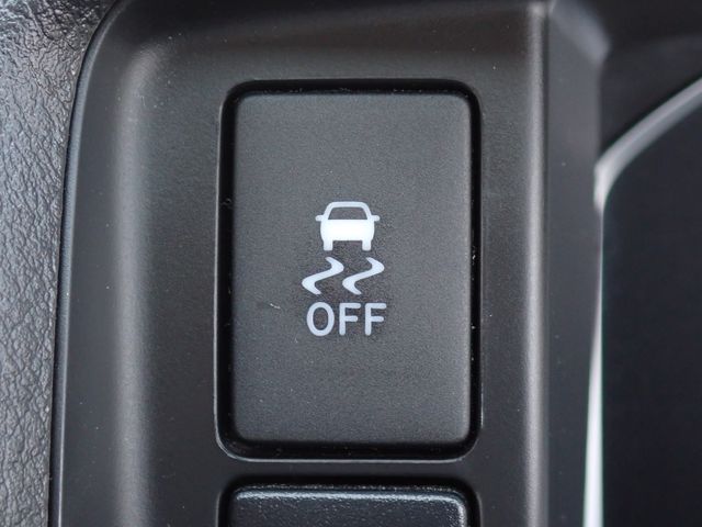 TOYOTA HIACE VAN 1.15T 2WD 2020 Image 31