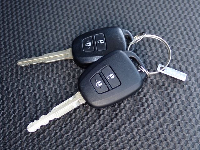 TOYOTA HIACE VAN 1.15T 2WD 2020 Image 31