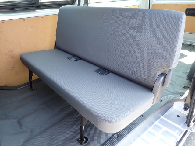 TOYOTA HIACE VAN 1.15T 2WD 2020 Image 31