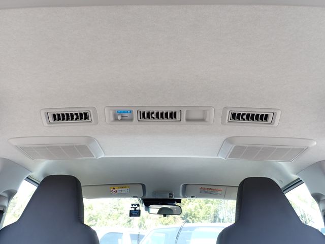 TOYOTA HIACE VAN 1.15T 2WD 2020 Image 31