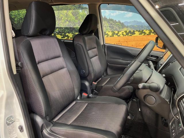 NISSAN SERENA  S-HYBRID 4WD 2016 Image 31