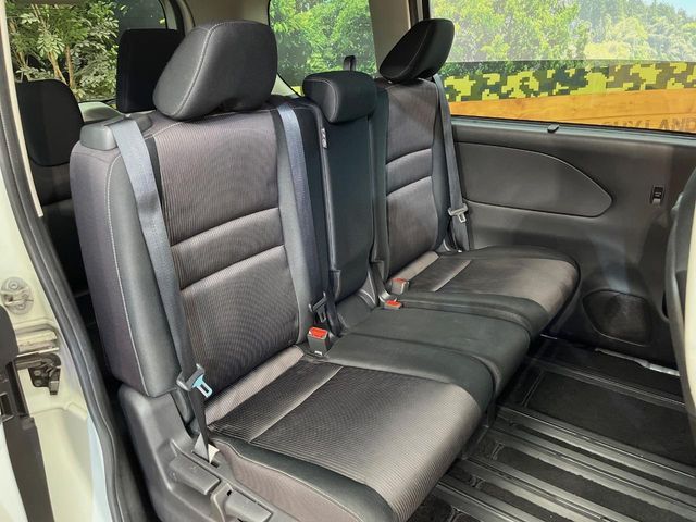 NISSAN SERENA  S-HYBRID 4WD 2016 Image 31