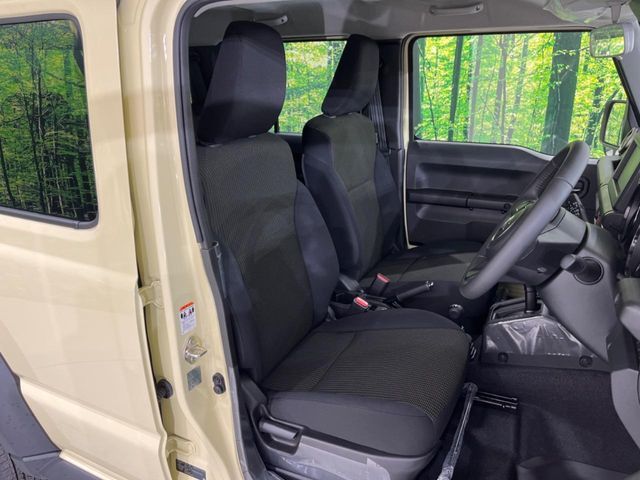 SUZUKI JIMNY NOMADE 2025 Image 31