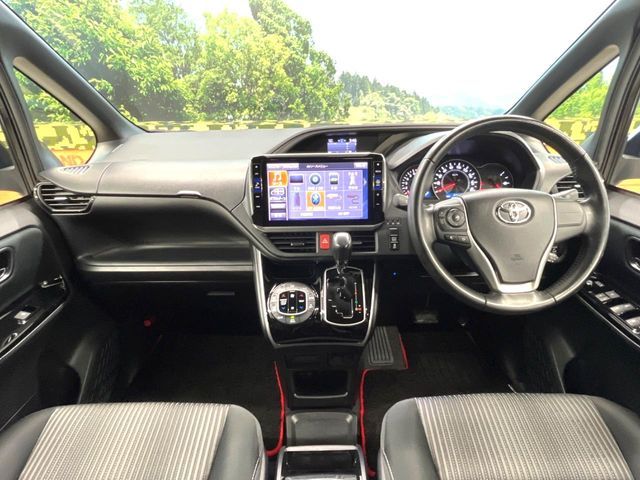 TOYOTA VOXY 2019 Image 31