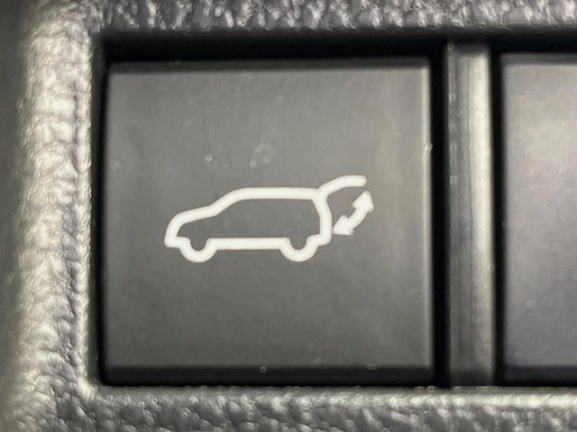 TOYOTA HARRIER 4WD 2021 Image 31