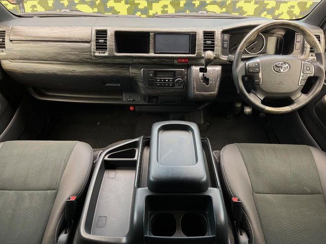 TOYOTA HIACE VAN 4WD 2022 Image 31